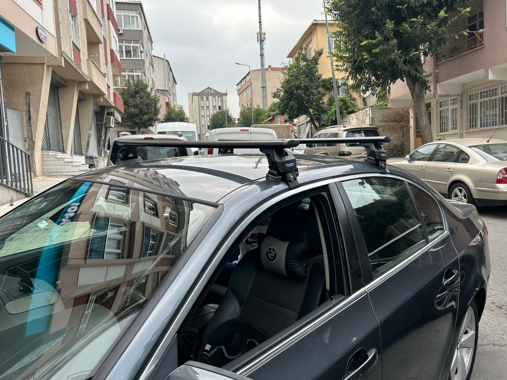 For BMW 5 Series E60 Roof Rack System, Aluminium Cross Bar, Metal Bracket, Normal Roof, Silver 2003-2010 For BMW 5 Series E60 Roof Rack System, Aluminium Cross Bar, Metal Bracket, Normal Roof, Silver 2003-2010